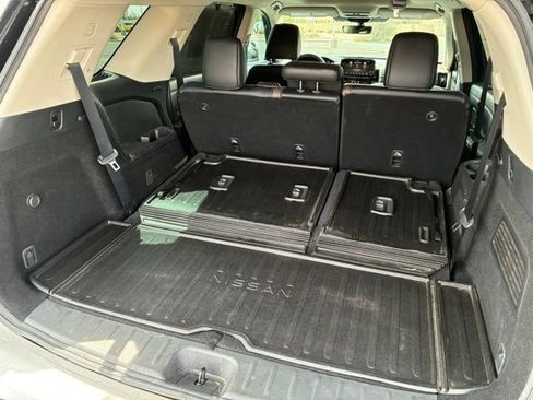 Certified 2023 Nissan Pathfinder Platinum w/ Cargo Package AWD/4WD image 21
