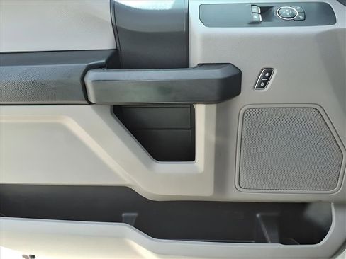 Used 2018 Ford F350 XL w/ Power Equipment Group RWD image 20
