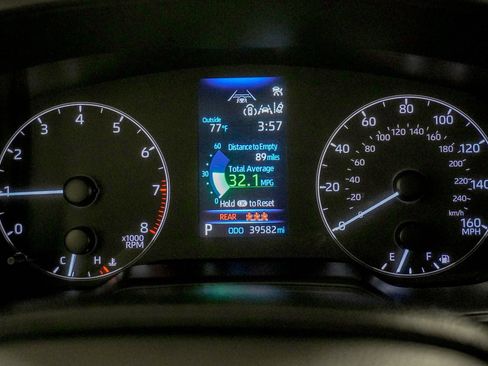 Used 2024 Toyota Corolla LE FWD image 35