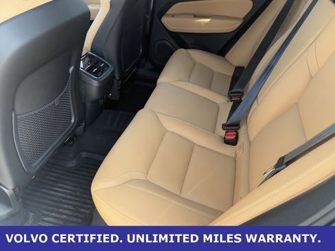 Certified 2023 Volvo XC60 B5 Ultimate w/ Protection Package image 31
