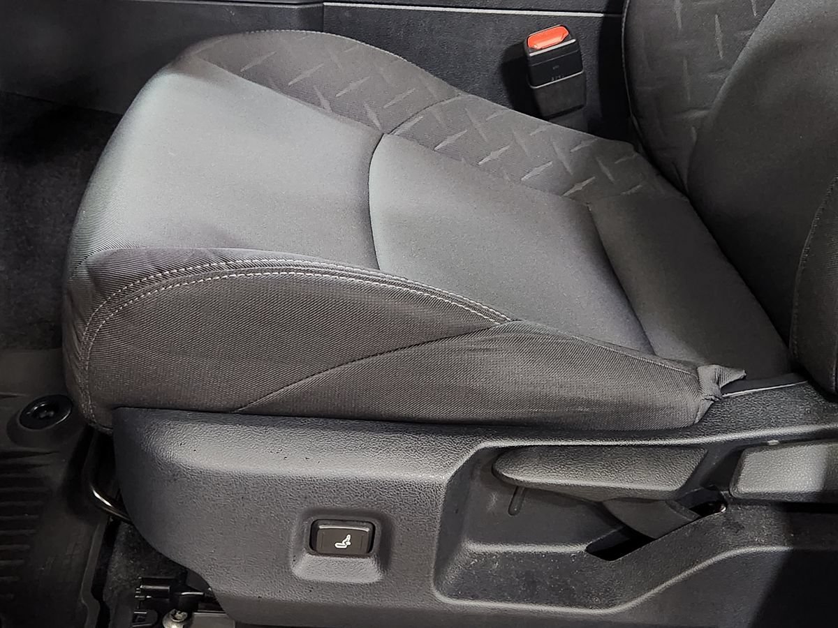 Used 2025 Toyota Tacoma SR5 RWD image 45