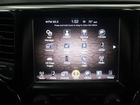 Used 2017 Jeep Grand Cherokee Altitude AWD/4WD image 22