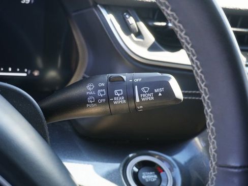 Used 2023 Jeep Grand Cherokee L Laredo image 19