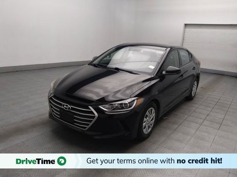 Used 2018 Hyundai Elantra SE w/ Cargo Package FWD image 1