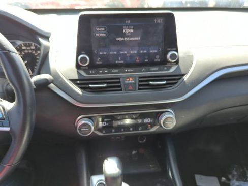 Used 2020 Nissan Altima 2.5 SV image 8