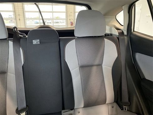 Used 2023 Subaru Crosstrek 2.0i Premium image 7