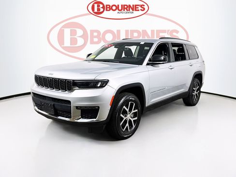 Used 2024 Jeep Grand Cherokee L Limited w/ Luxury Tech Group II image 7