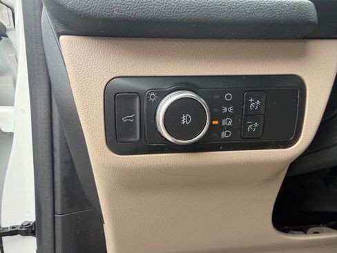 Used 2022 Ford Escape SEL w/ Technology Package AWD/4WD image 21