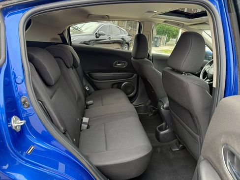 Used 2018 Honda HR-V EX image 10