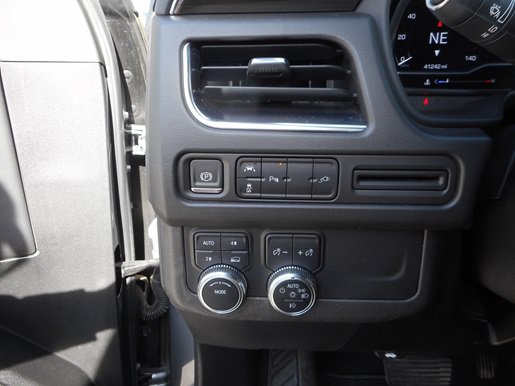 Used 2022 GMC Yukon SLE AWD/4WD image 12