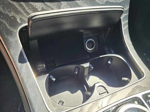 Used 2019 Mercedes-Benz GLC 300 4MATIC image 10