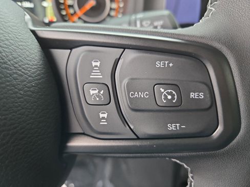 New 2025 Jeep Gladiator Sport image 26