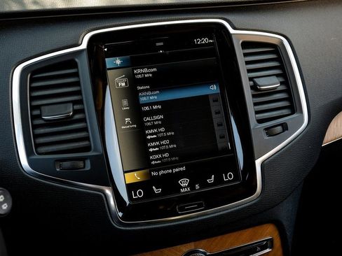 Used 2022 Volvo XC90 T6 Momentum w/ Climate Package image 38