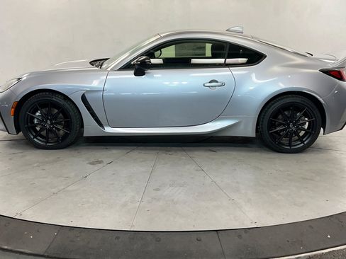 New 2026 Toyota GR86 Premium RWD image 2