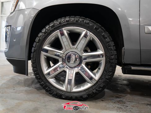 Used 2018 Cadillac Escalade ESV Premium Luxury image 9