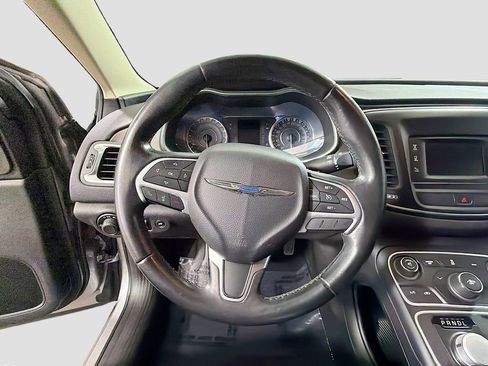 Used 2016 Chrysler 200 Limited w/ Convenience Group FWD image 13
