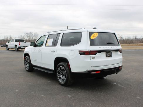 Used 2024 Jeep Wagoneer Series II image 7