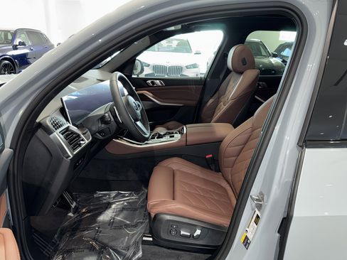 New 2026 BMW X5 xDrive50e w/ M Sport Package image 13