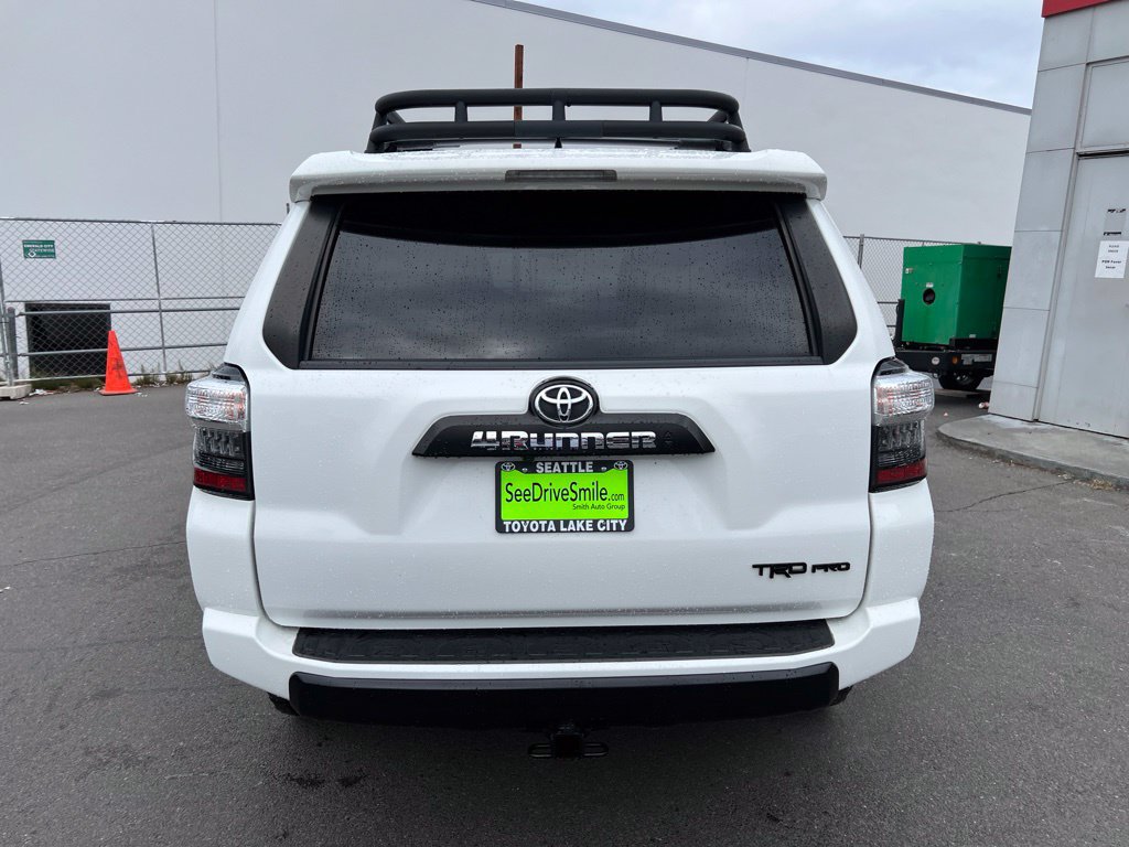 Used 2023 Toyota 4Runner SR5 AWD/4WD image 5