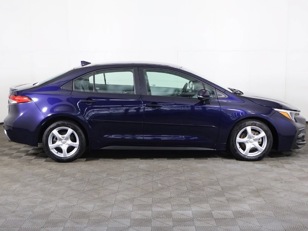 Used 2025 Toyota Corolla SE FWD image 13