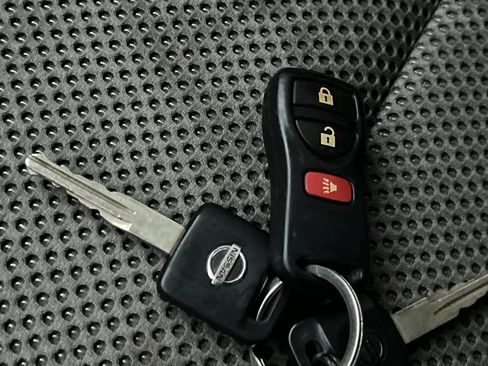 Used 2019 Nissan Frontier SV image 22