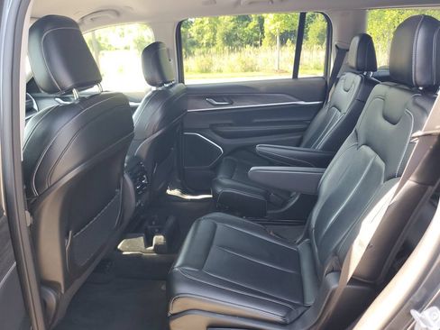 Used 2021 Jeep Grand Cherokee L Limited AWD/4WD image 26