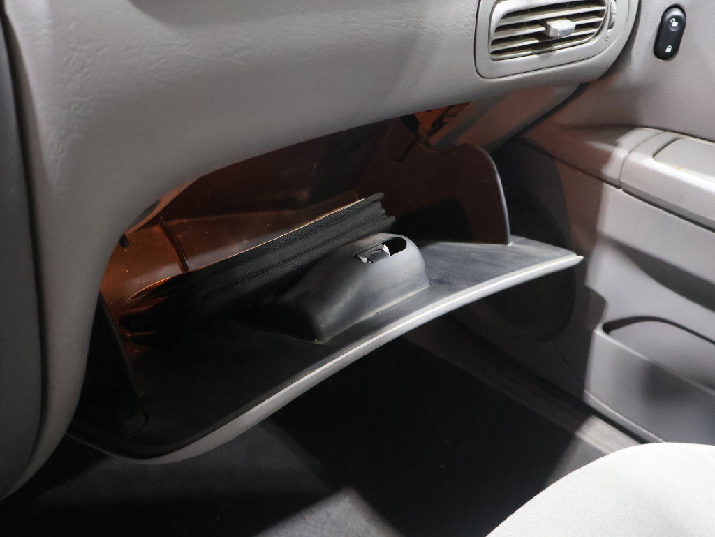 Used 2005 Ford Taurus SE FWD image 26