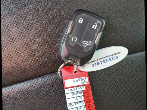 Used 2021 GMC Sierra 1500 SLT w/ SLT Premium Package image 38