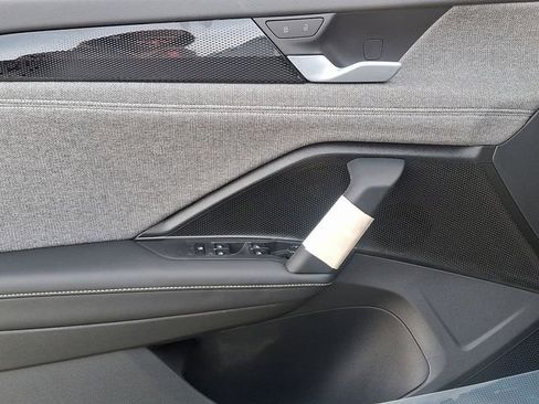 New 2026 Volkswagen Tiguan S image 8