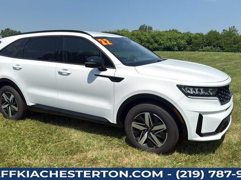 Used 2022 Kia Sorento S FWD image 11