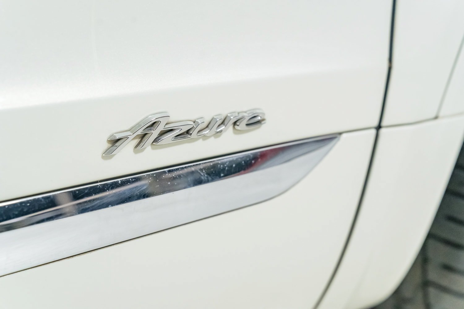 Used 2023 Bentley Bentayga AWD/4WD image 36