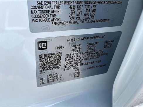 Used 2025 Chevrolet Silverado 1500 LTZ AWD/4WD image 21