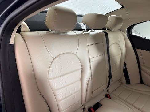 Used 2019 Mercedes-Benz C 300 Sedan image 22