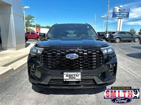 Certified 2026 Ford Explorer ST-Line AWD/4WD image 3