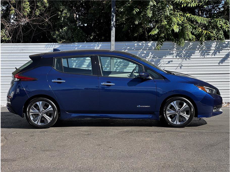 Used 2018 Nissan Leaf SL w/ SL Technology Package FWD image 13