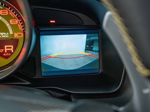 Used 2021 Ferrari F8 Tributo image 36