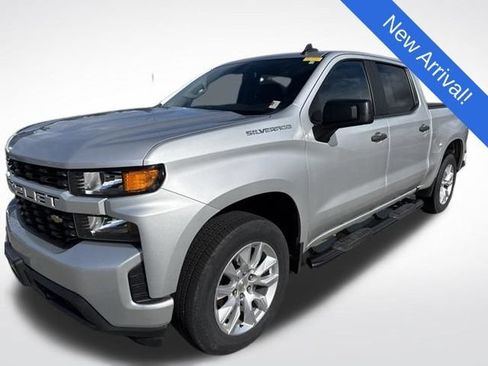 Used 2021 Chevrolet Silverado 1500 Custom AWD/4WD image 3