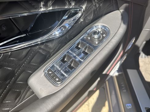 Used 2020 Bentley Continental GT image 12