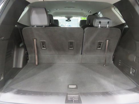 Used 2018 Chevrolet Traverse Premier AWD/4WD image 8