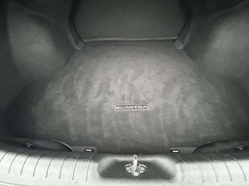 Used 2022 Hyundai Elantra SEL w/ Cargo Package FWD image 15