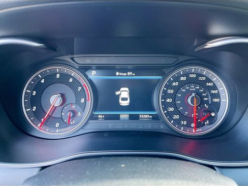 Used 2021 Genesis G70 3.3T w/ Prestige Package image 11