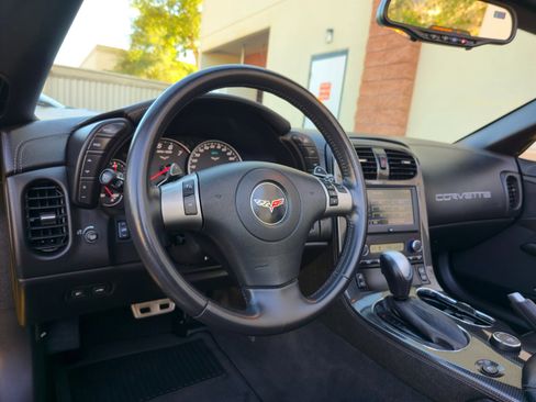 Used 2010 Chevrolet Corvette Convertible w/ Preferred Equipment Group image 20