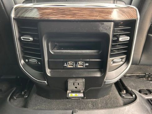 Used 2019 RAM 1500 Laramie image 44