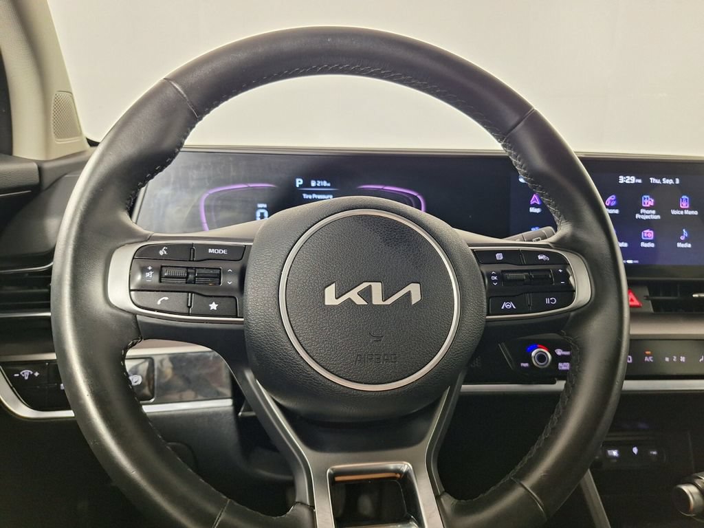 Used 2025 Kia Sportage EX FWD image 18