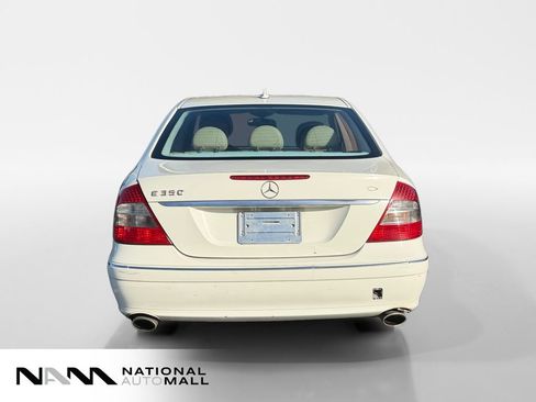 Used 2007 Mercedes-Benz E 350 Sedan image 4