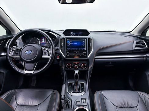 Used 2018 Subaru Crosstrek 2.0i Limited image 3