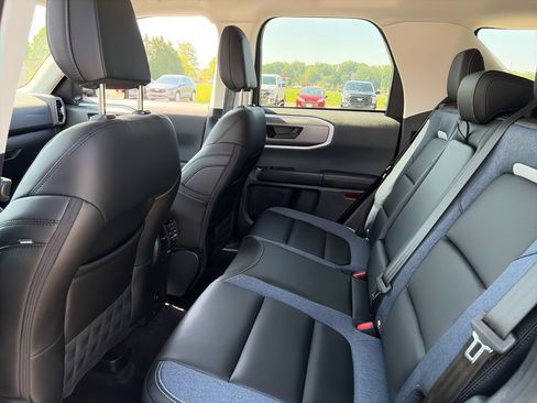 Used 2025 Ford Bronco Sport Outer Banks AWD/4WD image 27