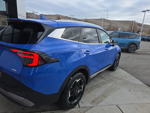 New 2026 Kia Sportage EX AWD/4WD image 6