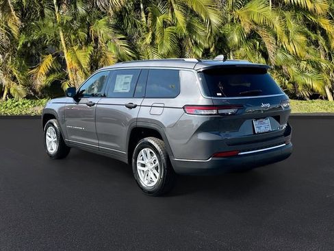 New 2025 Jeep Grand Cherokee L Laredo image 3