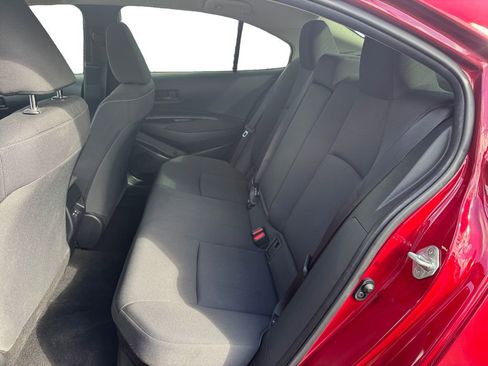 Used 2025 Toyota Corolla LE image 16